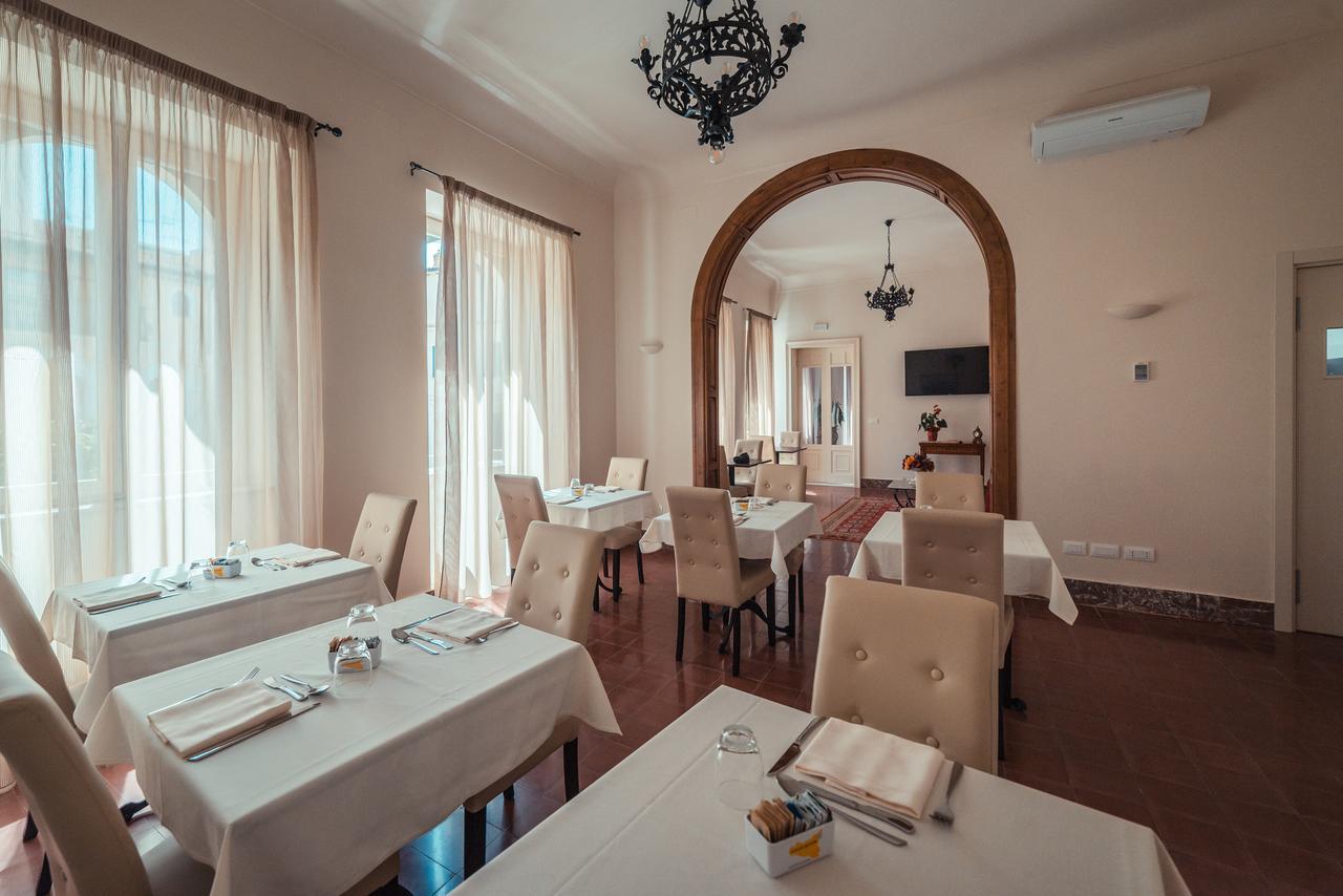 Hotel Casa Adele Таормина Екстериор снимка