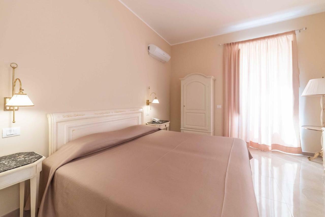 Hotel Casa Adele Таормина Екстериор снимка